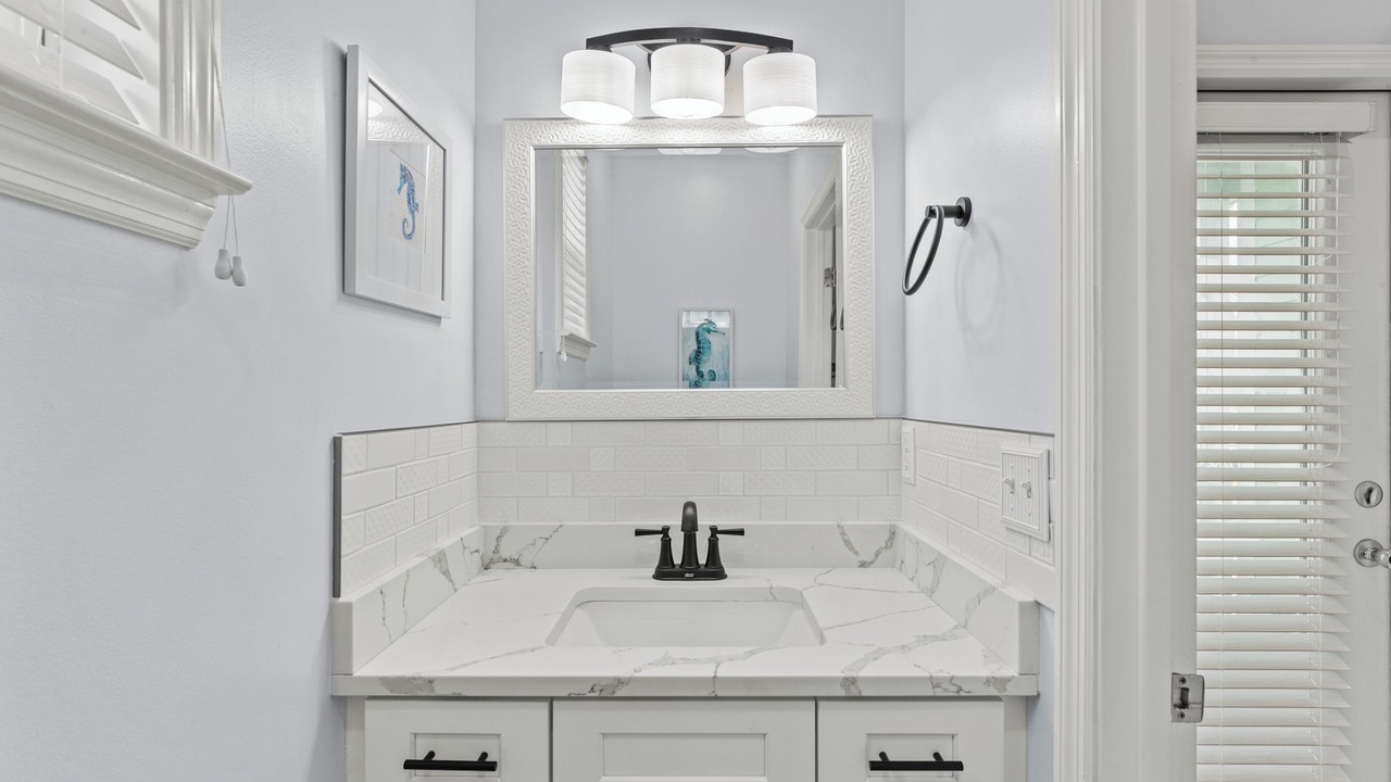 Photo of Bathroom in Holiday Beach
