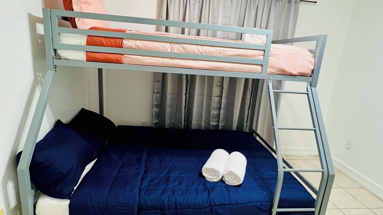 Photo of Bedroom in Joel