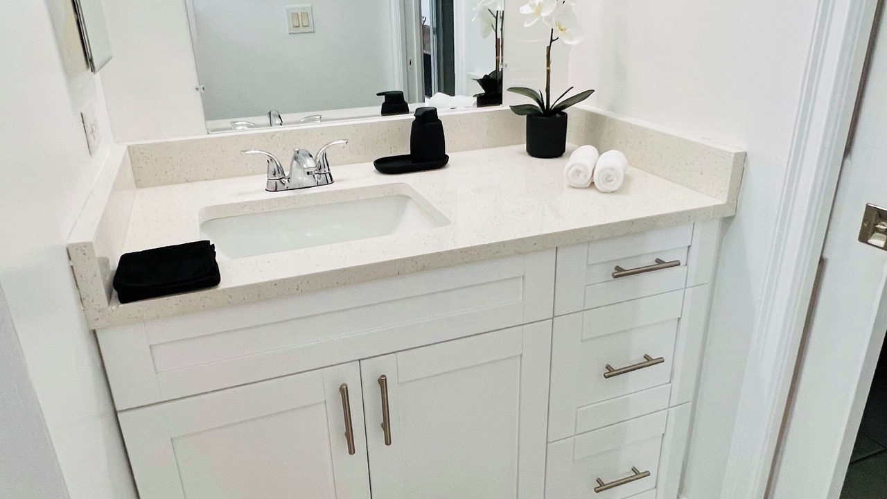 Photo of Bathroom in Joel