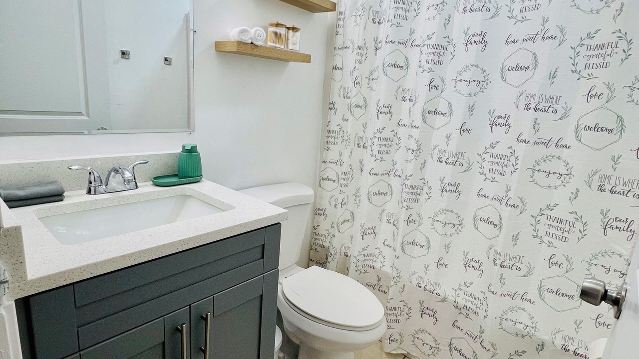 Photo of Bathroom in Joel