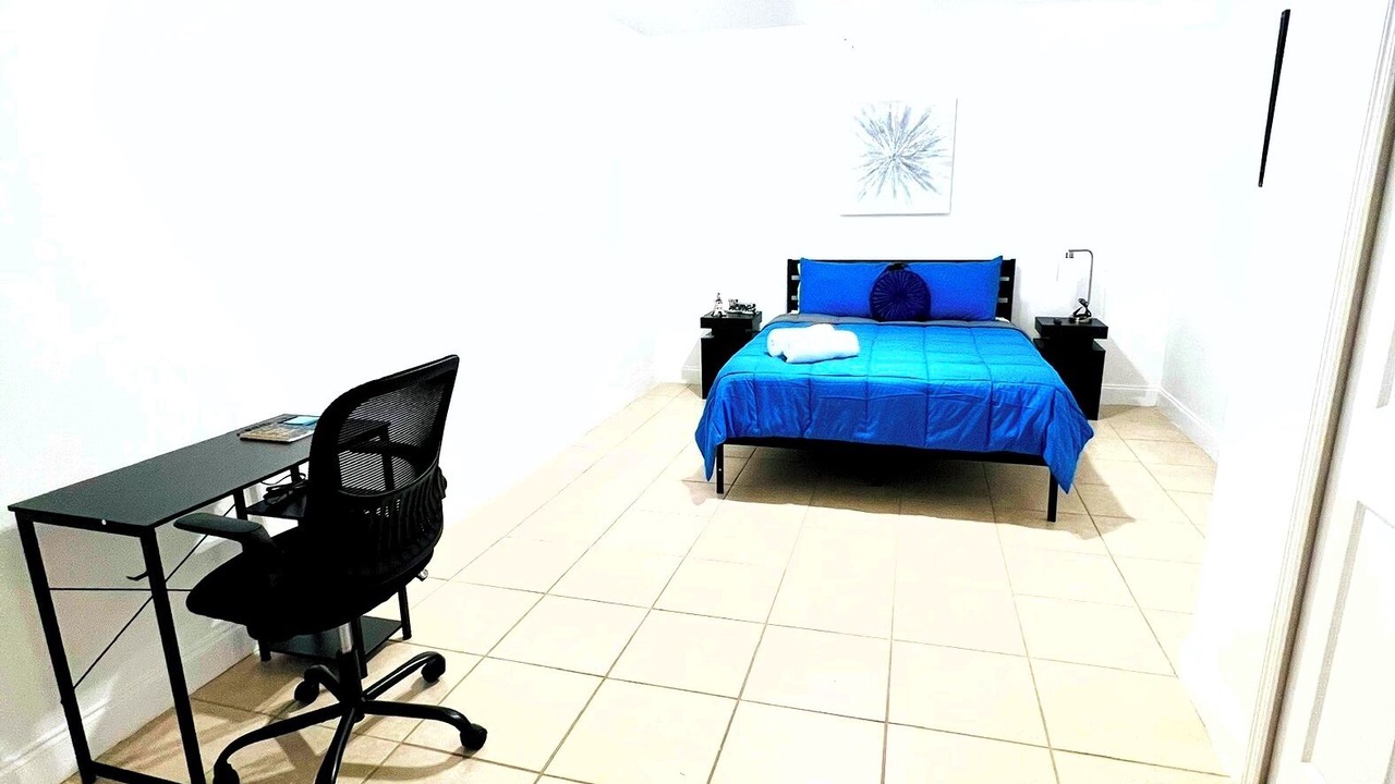Photo of Bedroom in Joel