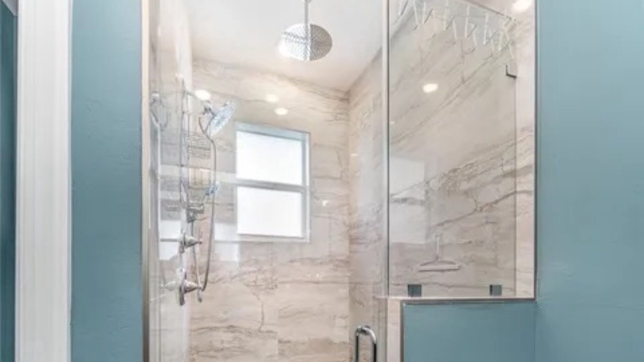 Photo of Bathroom in Trafalgar