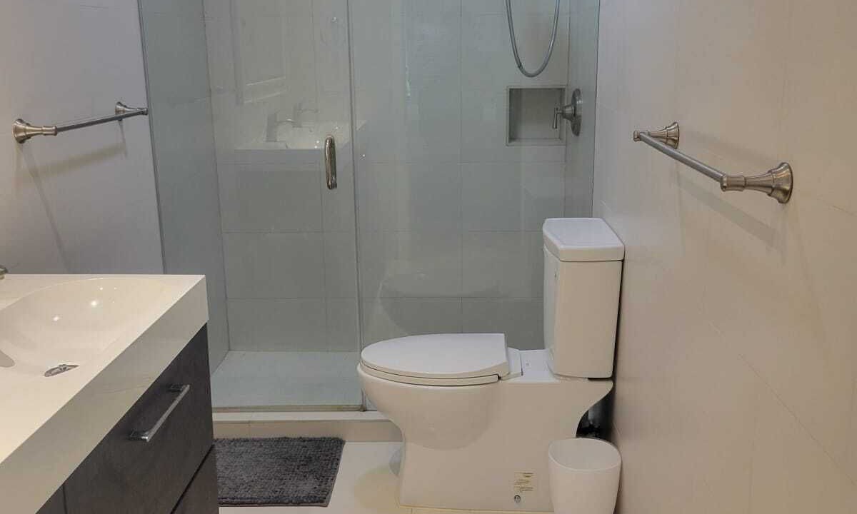 Photo of Bathroom in Sunset
