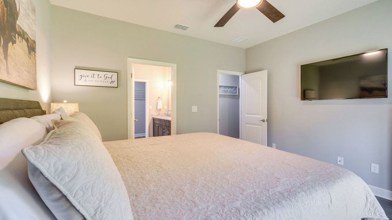 Photo of Bedroom in Tallahassee