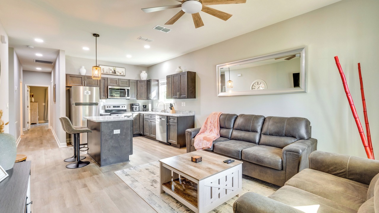 Photo of Livingroom in Tallahassee