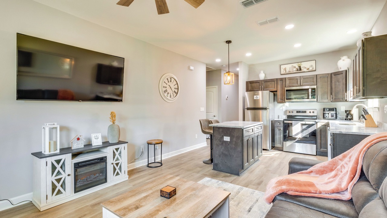 Photo of Livingroom in Tallahassee