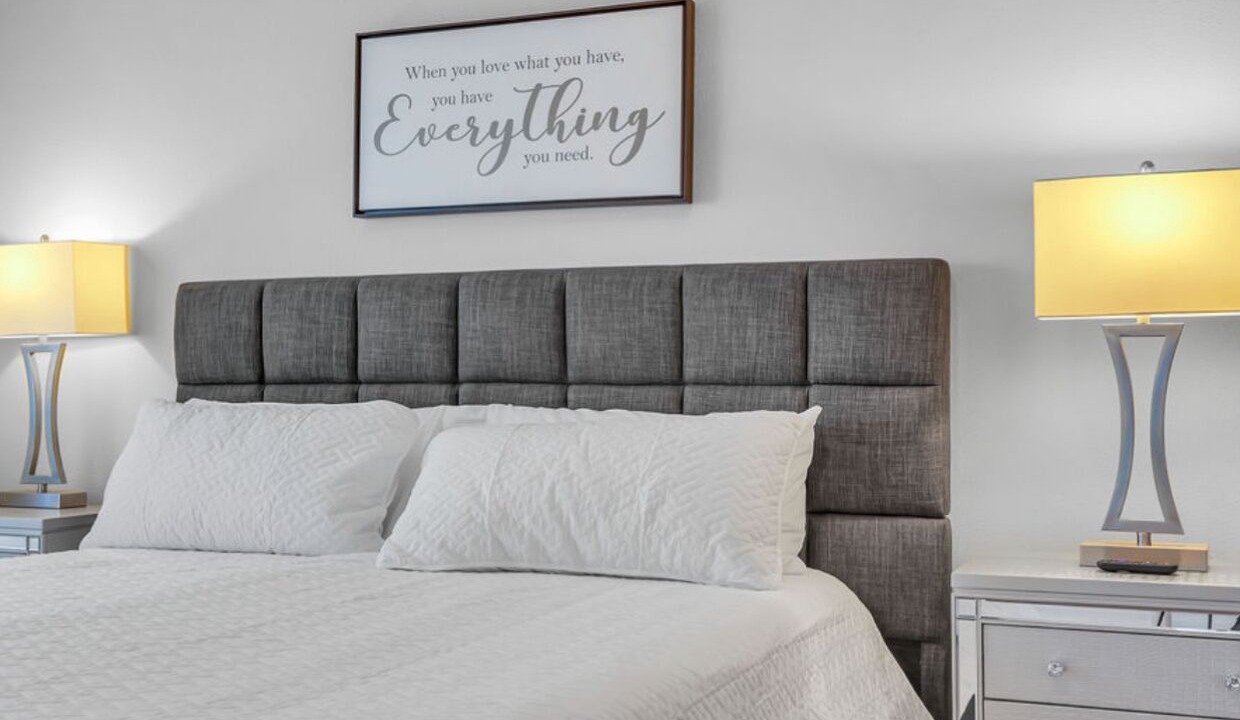 Photo of Bedroom in Sandalwood