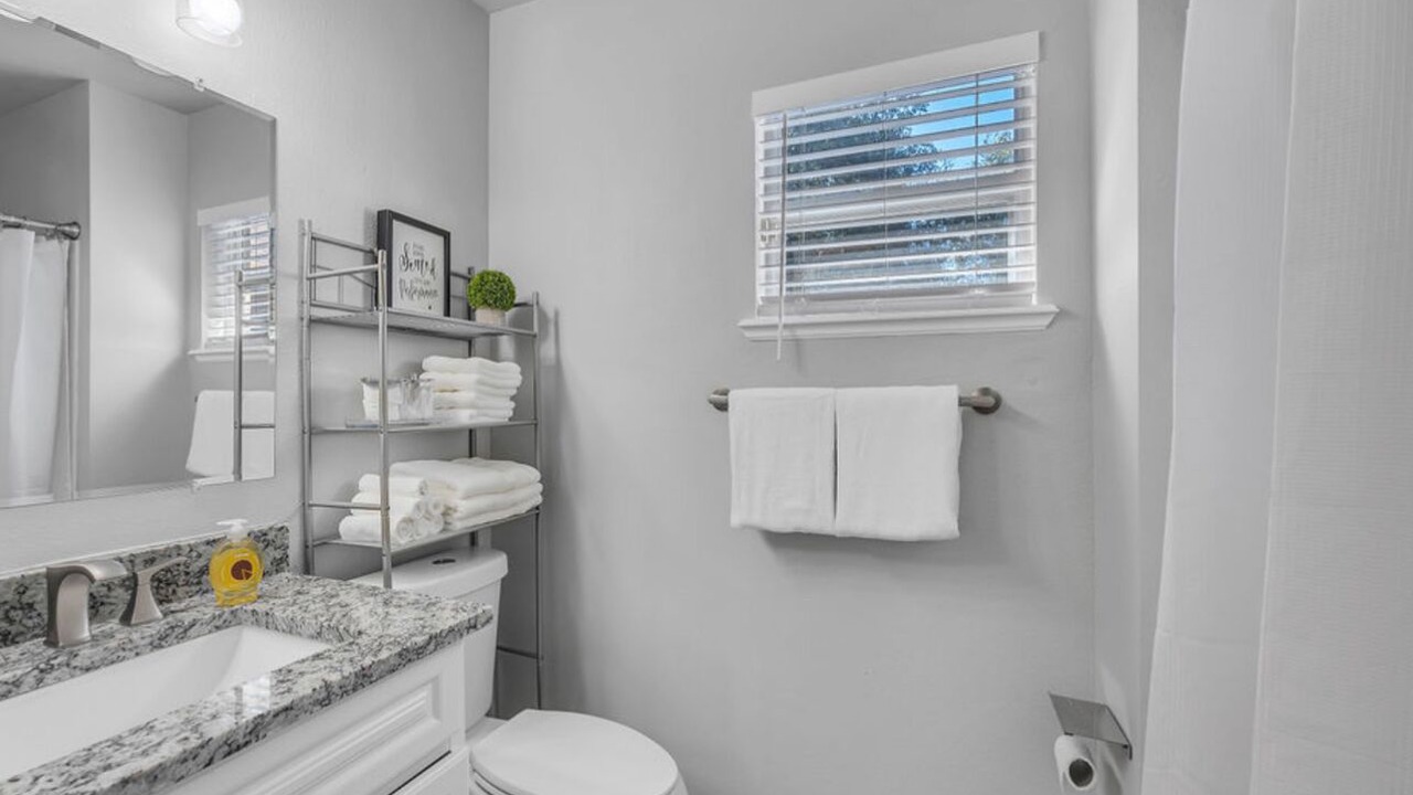 Photo of Bathroom in Sandalwood