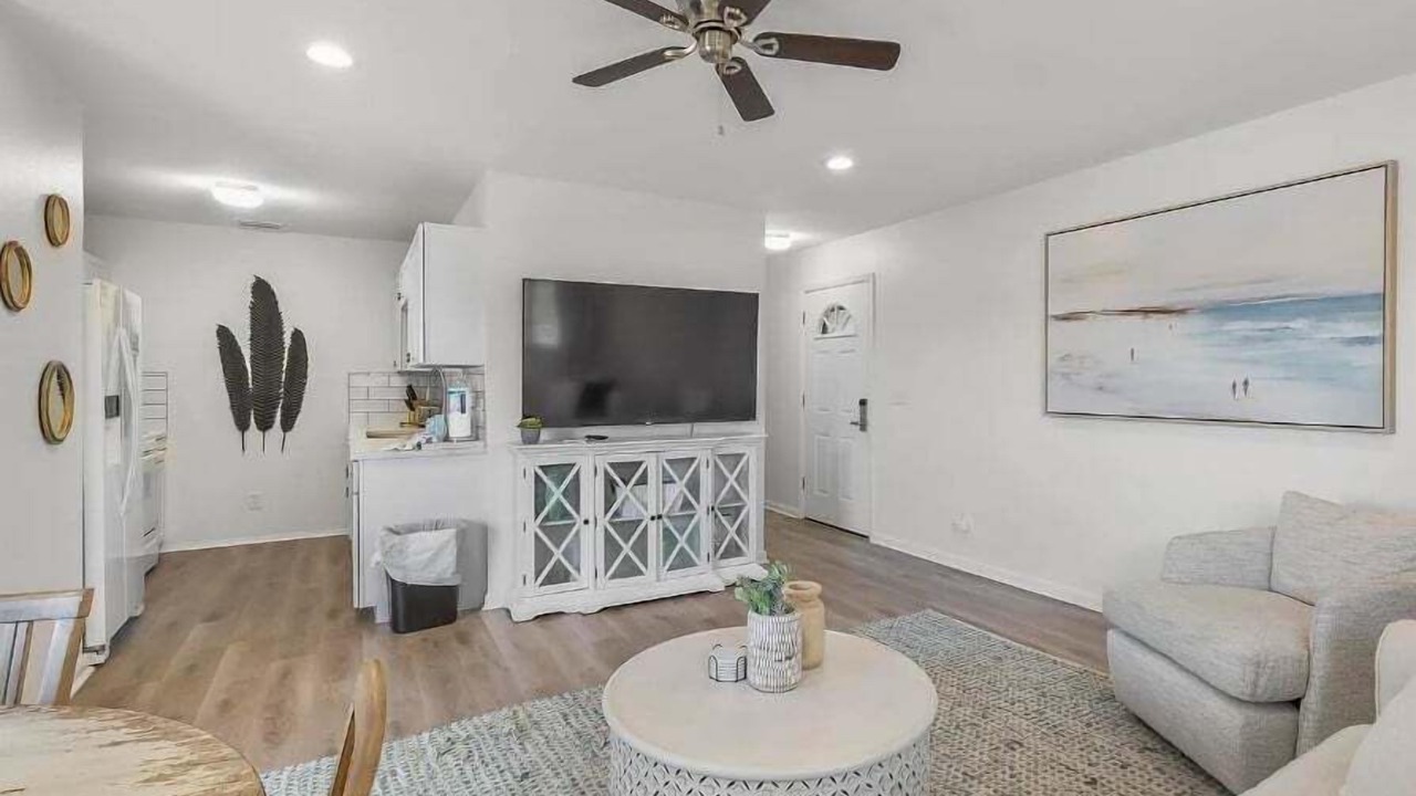 Photo of Bedroom in Emerald Waters Village