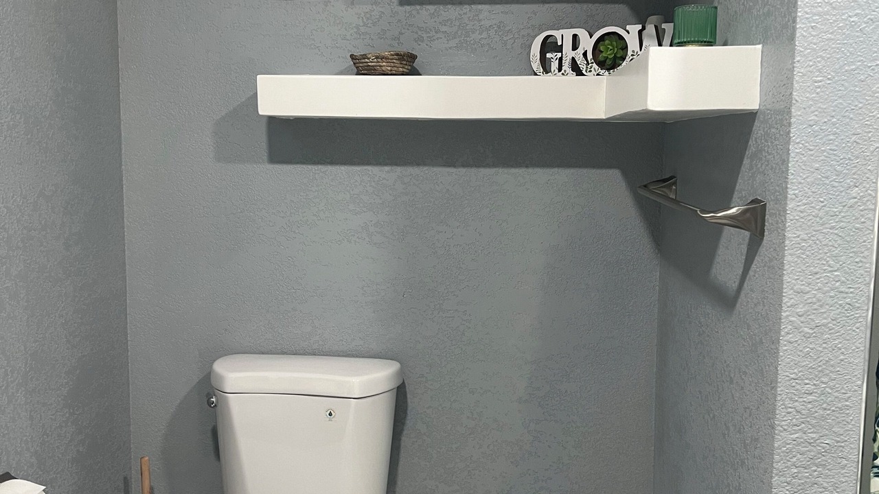 Photo of Bathroom in Cypress Gardens