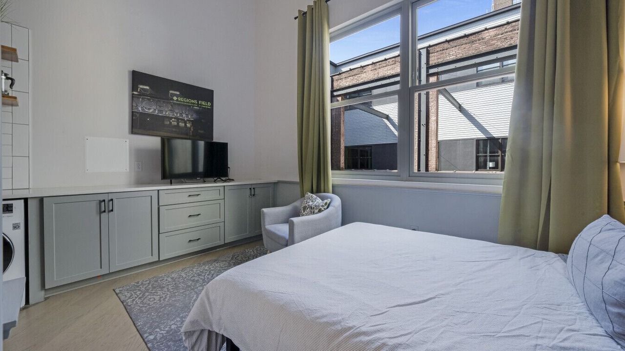 Photo of Bedroom in Central City