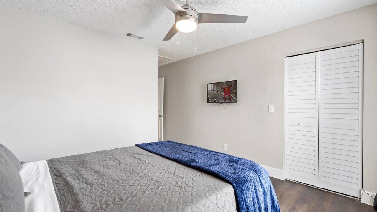 Photo of Bedroom in University