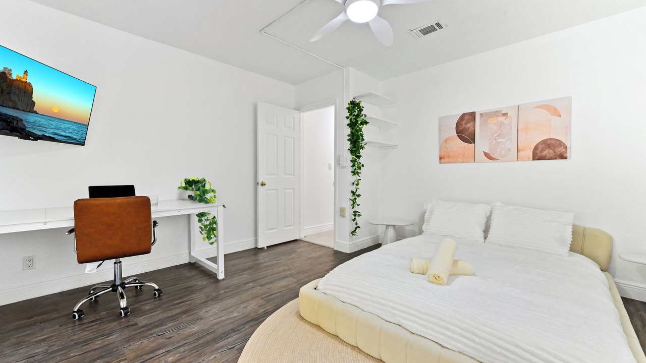 Photo of Bedroom in Wilton Manors
