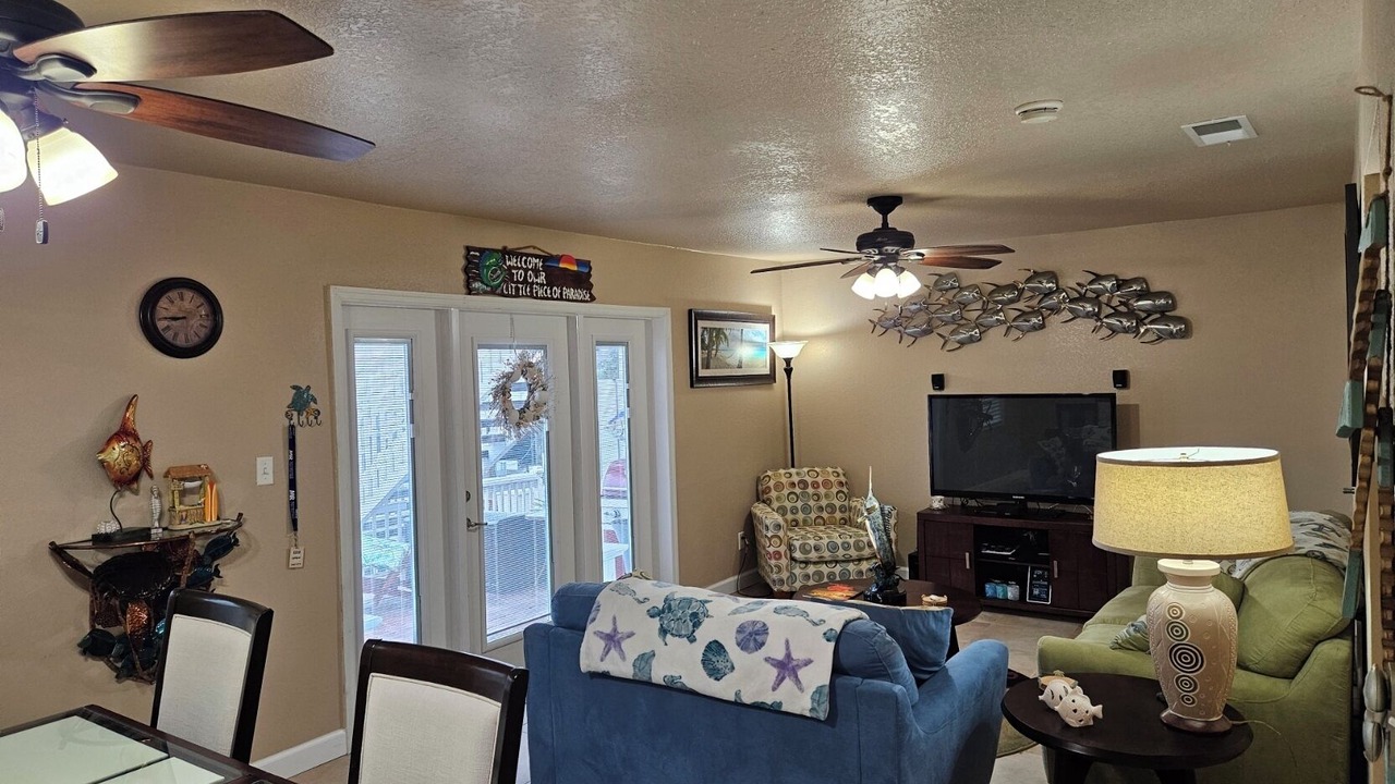 Photo of Livingroom in Coquina Key