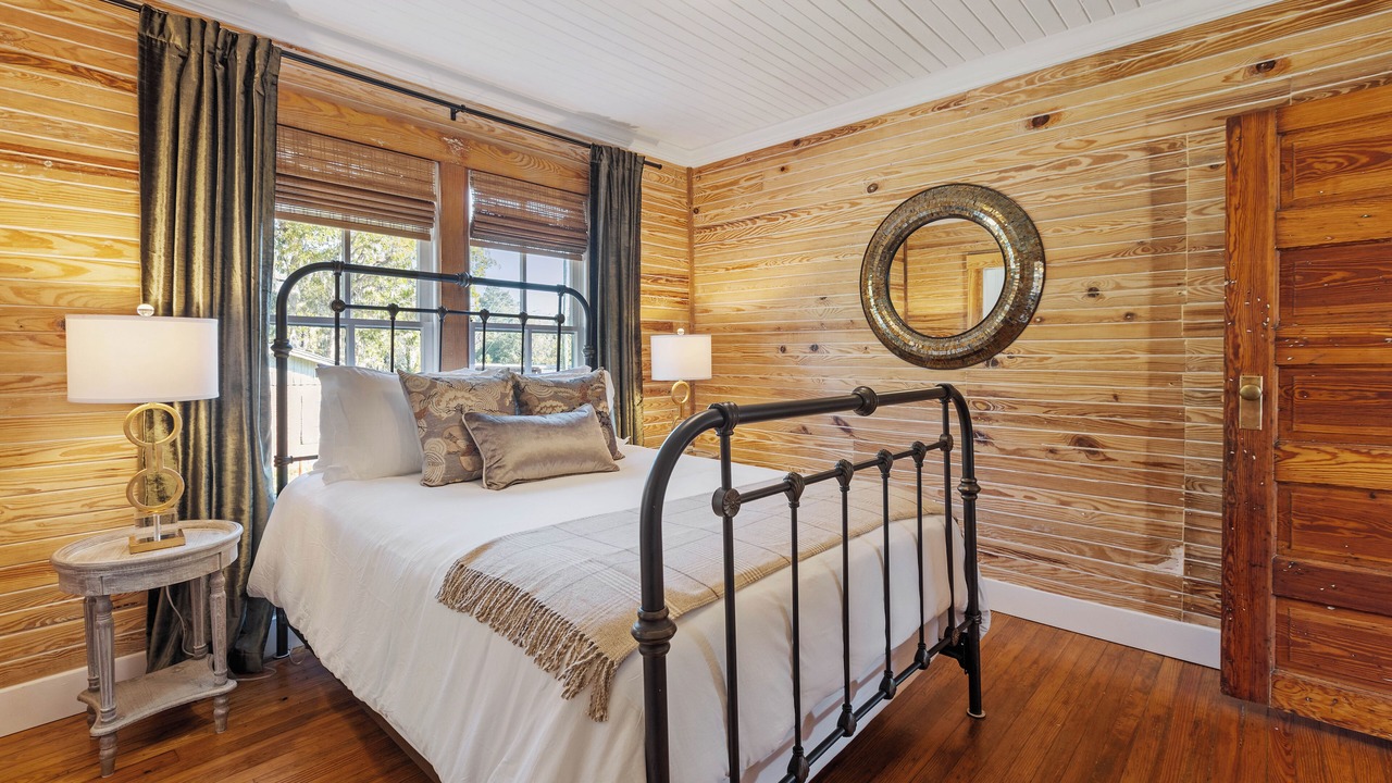 Photo of Bedroom in Monticello