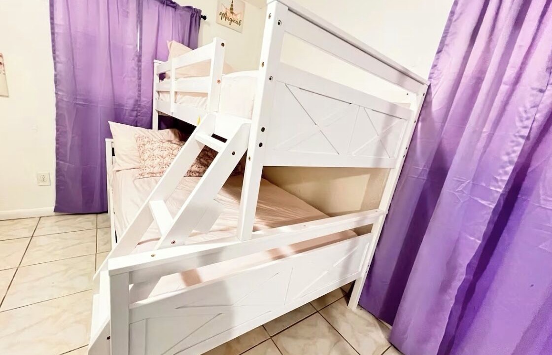 Photo of Bedroom in Miami Gardens