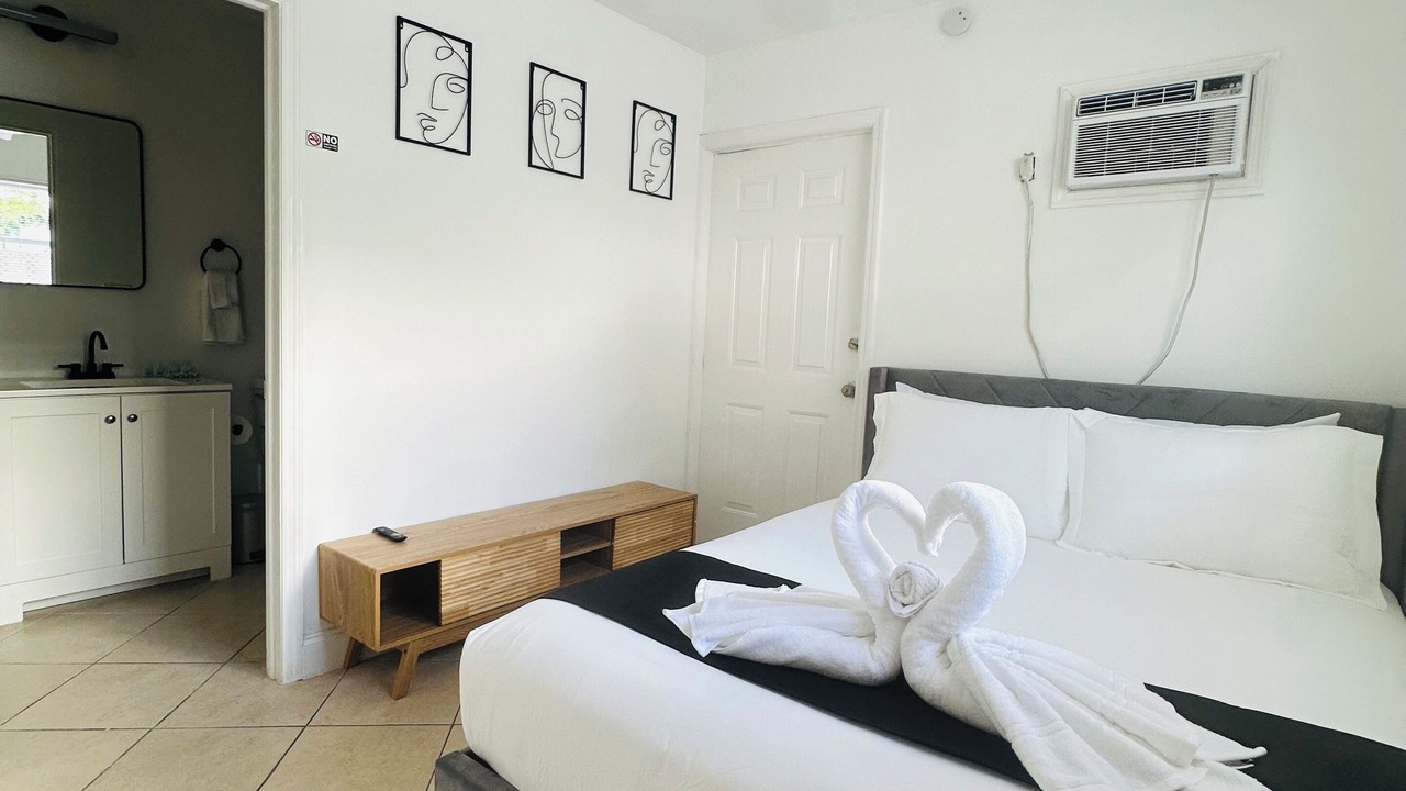 Photo of Bedroom in West Hollywood