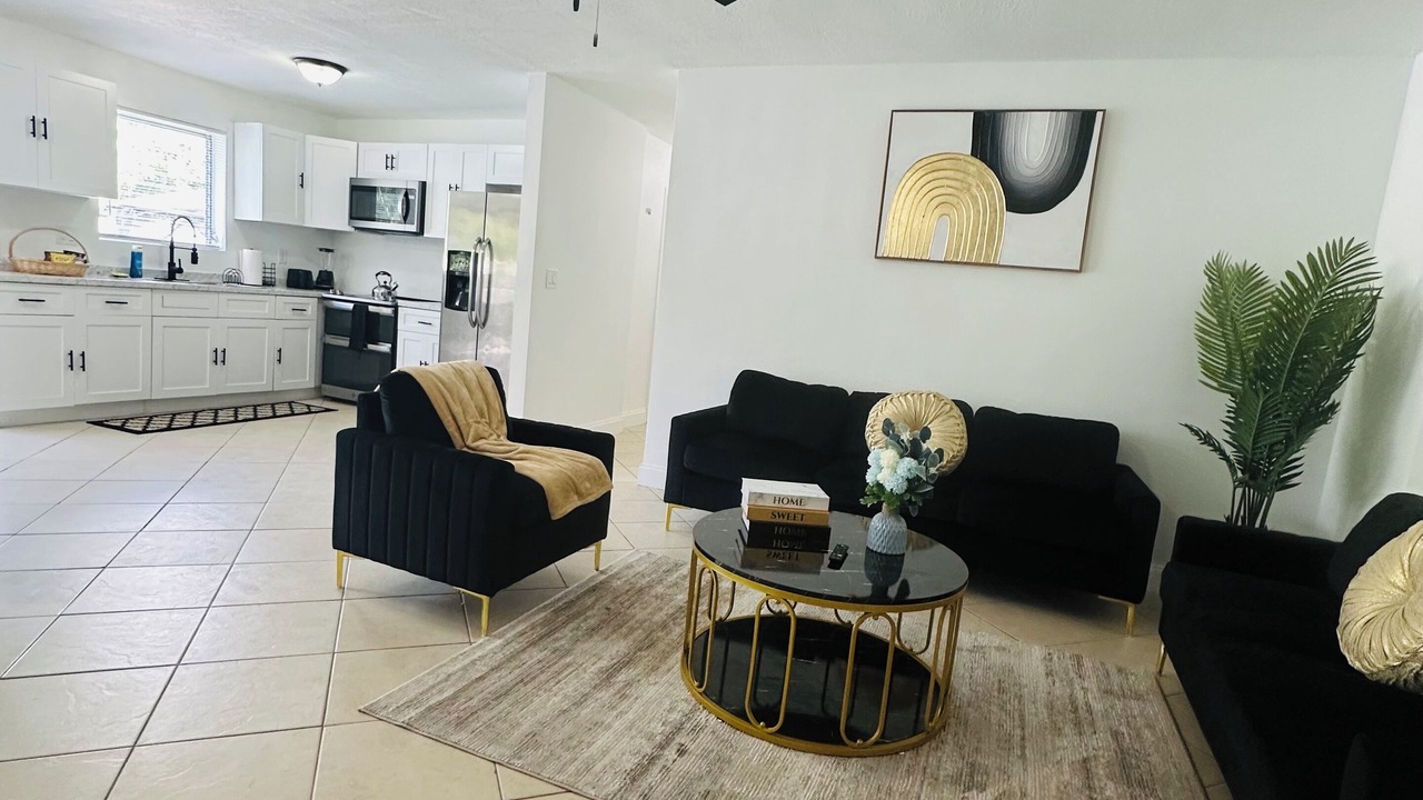 Photo of Livingroom in West Hollywood