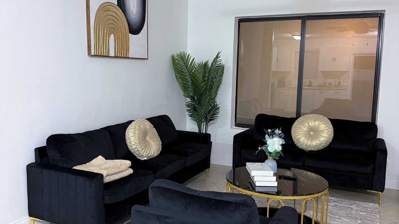 Photo of Livingroom in West Hollywood