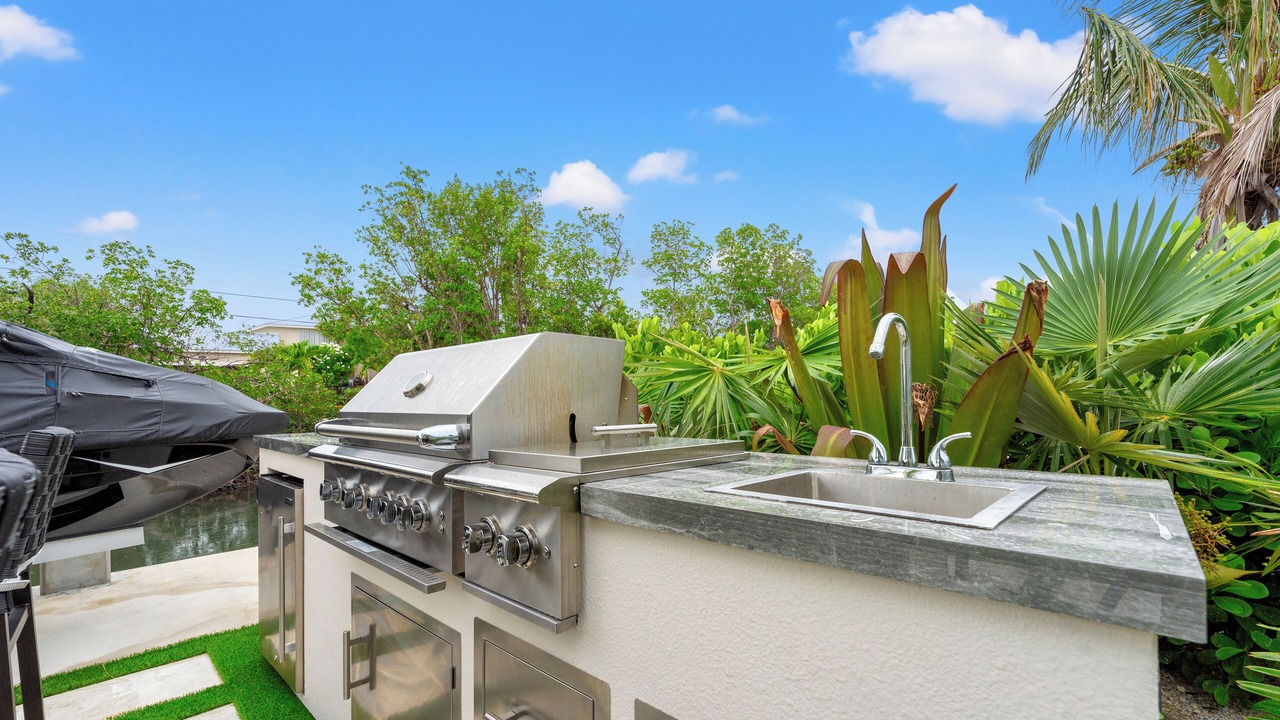 Photo of Outdoor in Coury