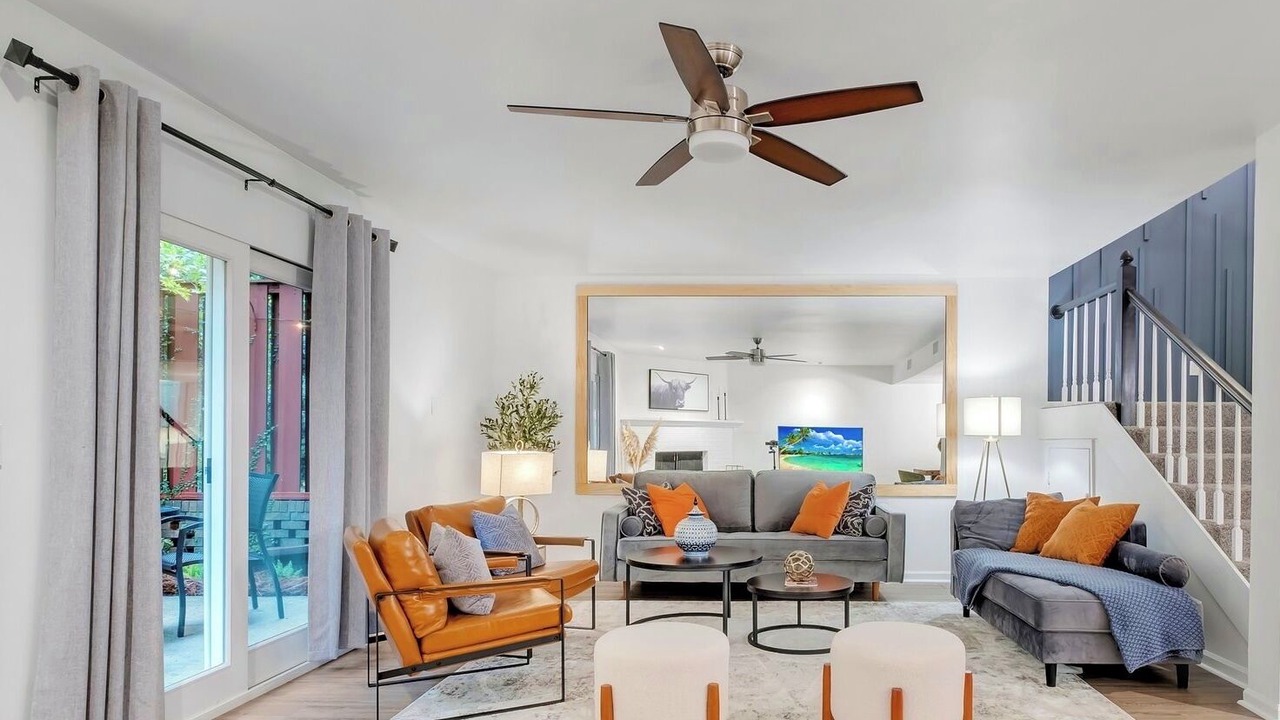 Photo of Livingroom in Tallahassee