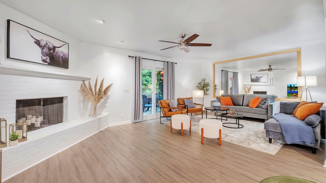 Photo of Livingroom in Tallahassee