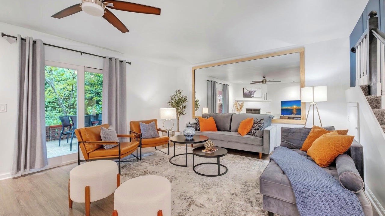 Photo of Livingroom in Tallahassee