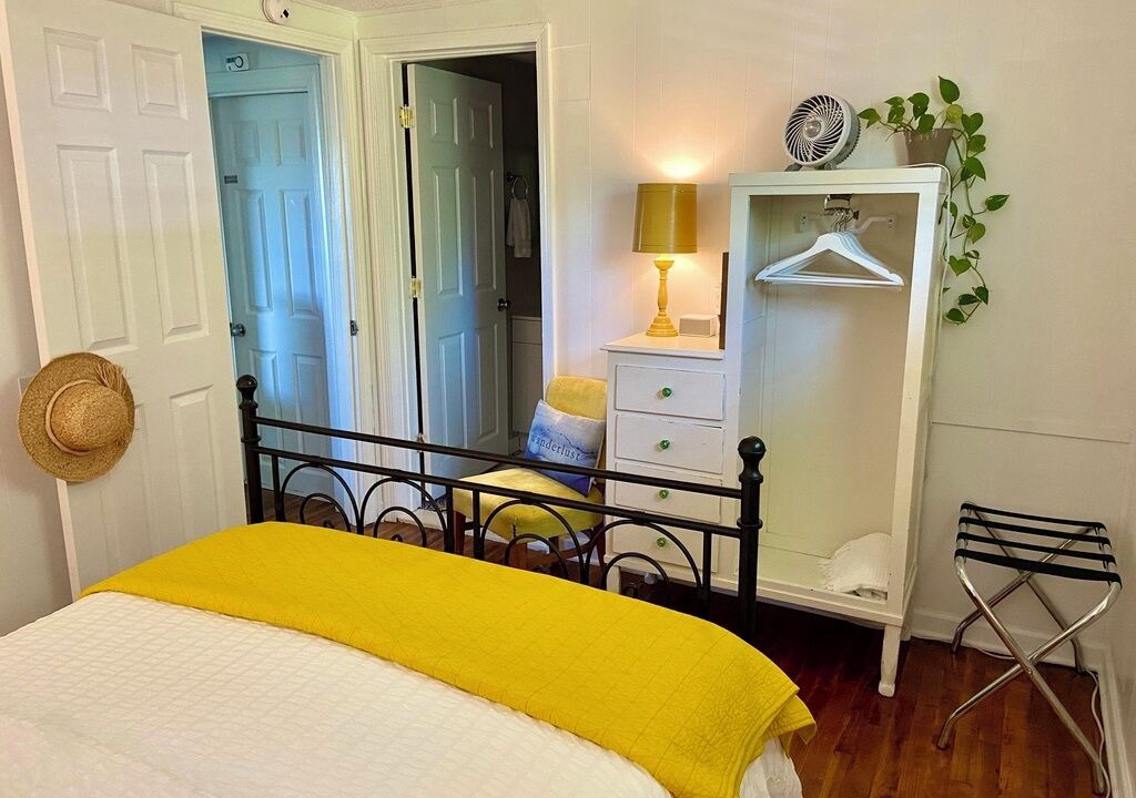 Photo of Bedroom in Wewahitchka