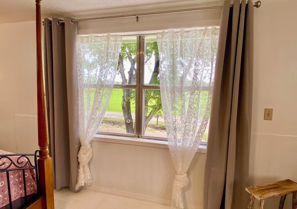 Photo of Bedroom in Wewahitchka
