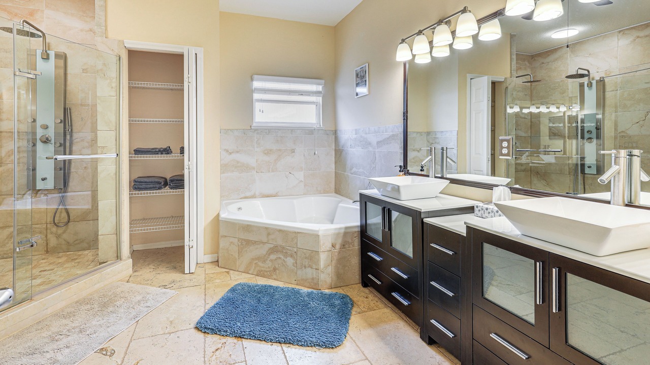 Photo of Bathroom in Port Saint Lucie