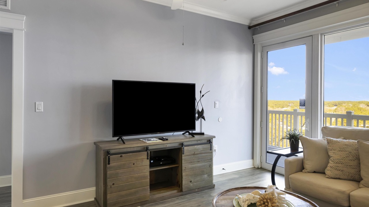 Photo of Livingroom in Baytowne Wharf