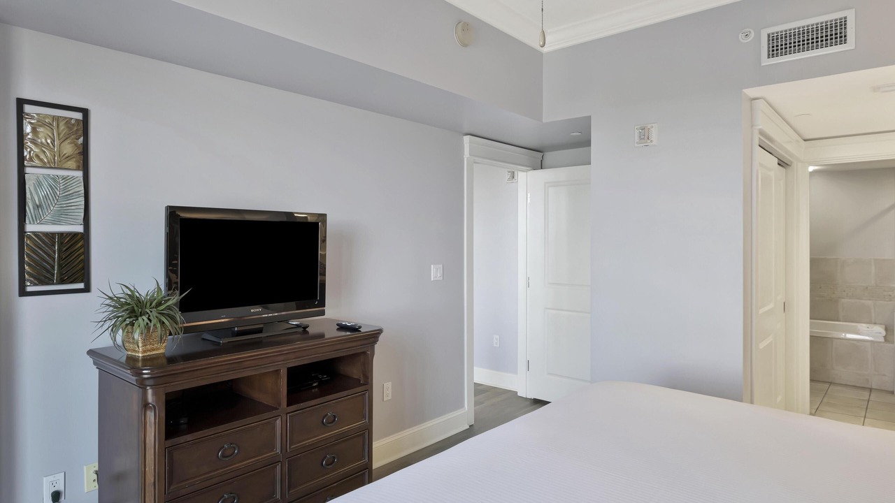 Photo of Bedroom in Baytowne Wharf