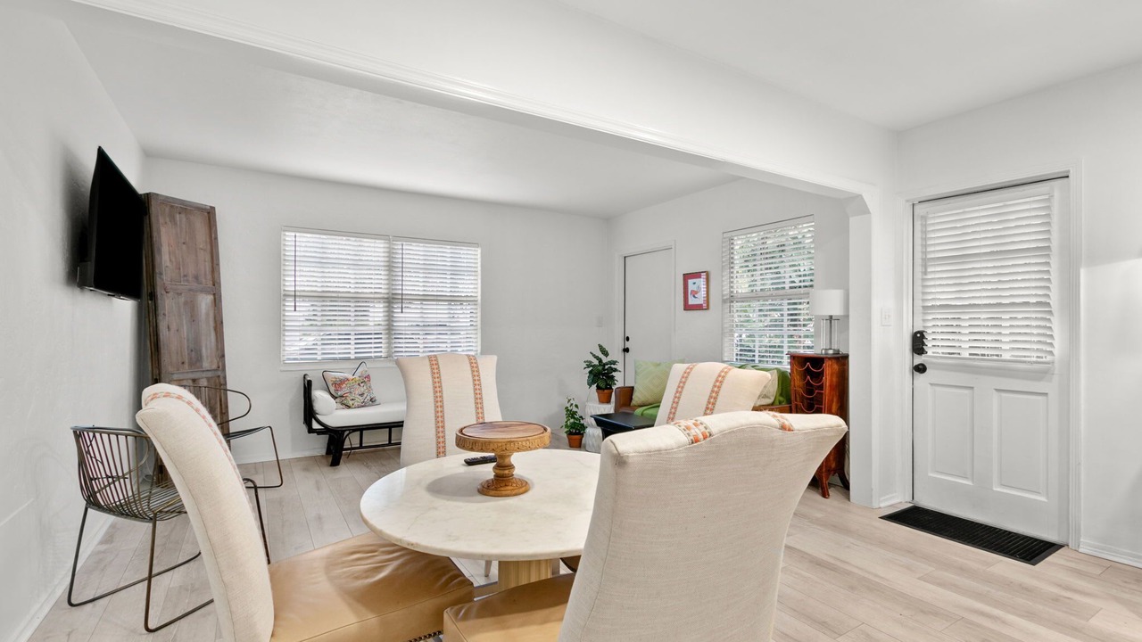 Photo of Livingroom in Virginia Park