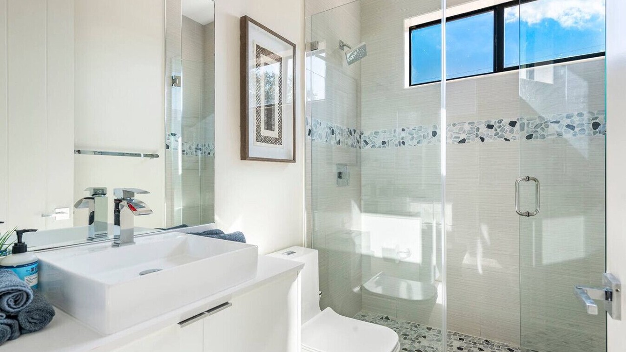 Photo of Bathroom in Coral Terrace