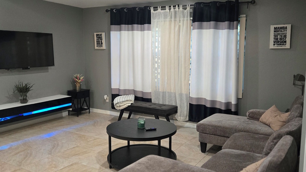 Photo of Livingroom in Westminister