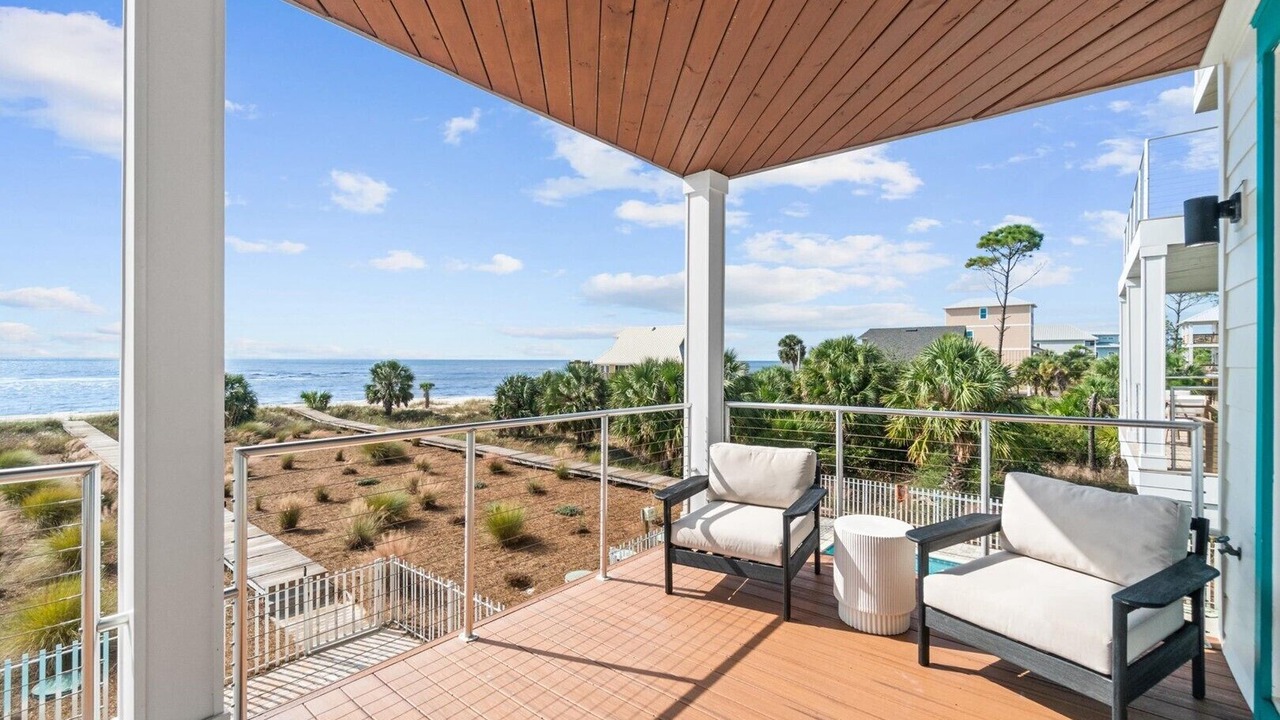 Photo of Patio Balcony in Indian Pass