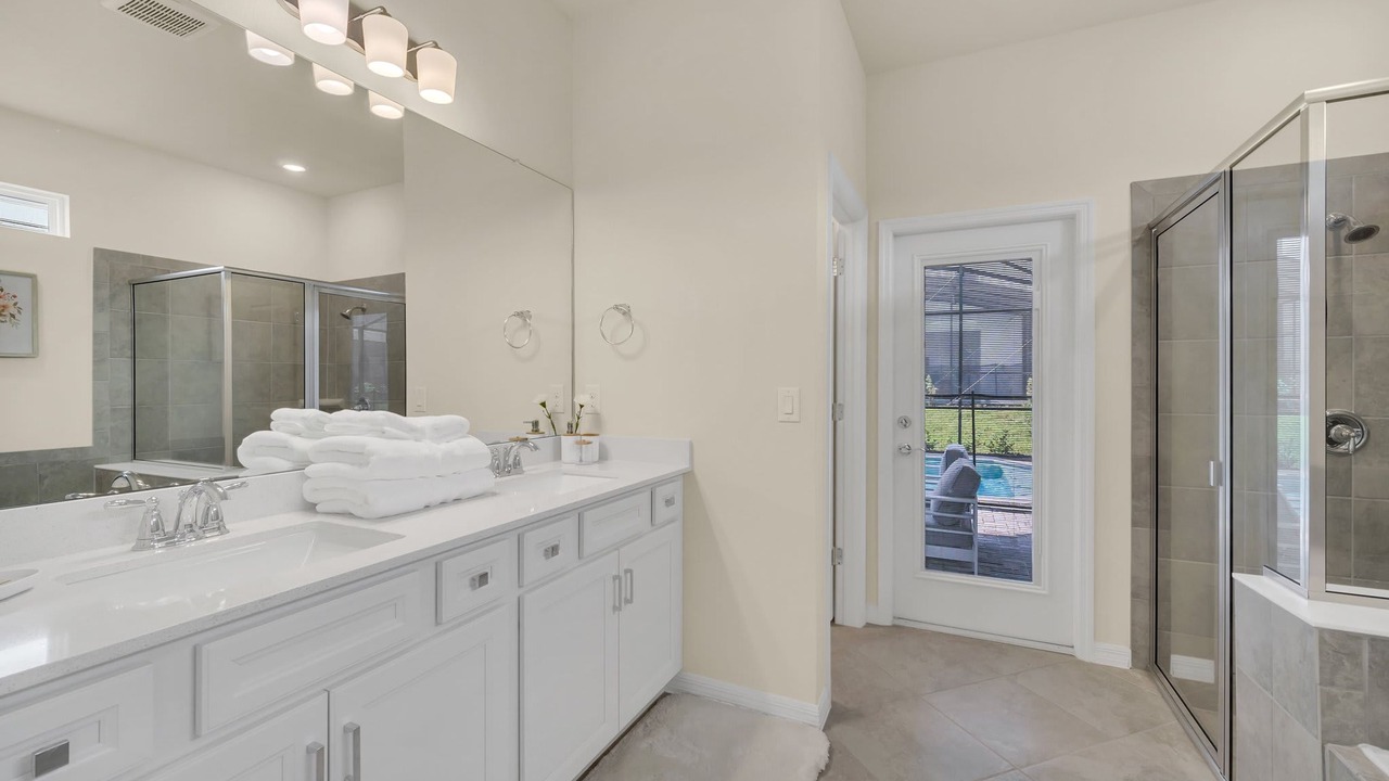 Photo of Bathroom in Four Corners