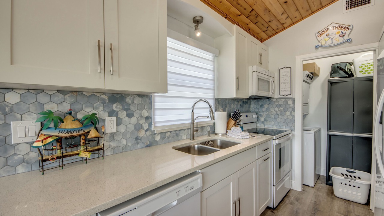Photo of Kitchen in Mid Island