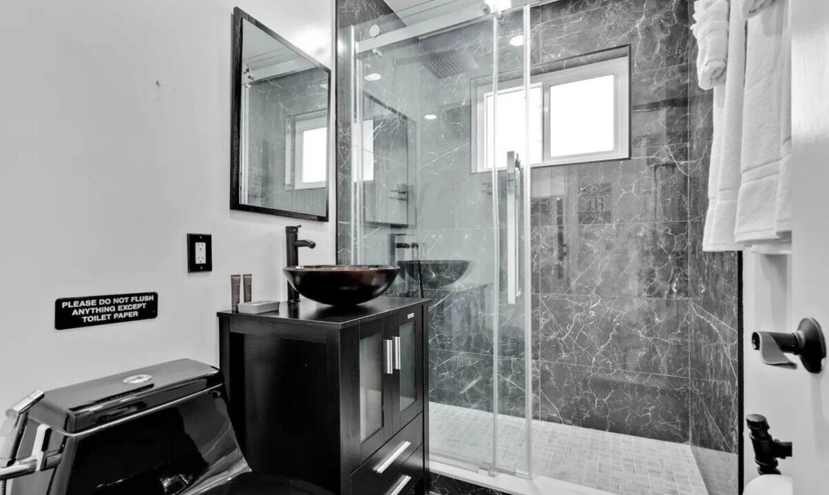 Photo of Bathroom in Hollywood