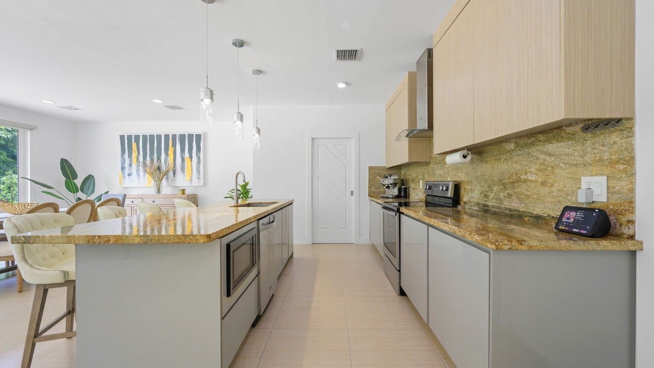Photo of Kitchen in North Bay Village