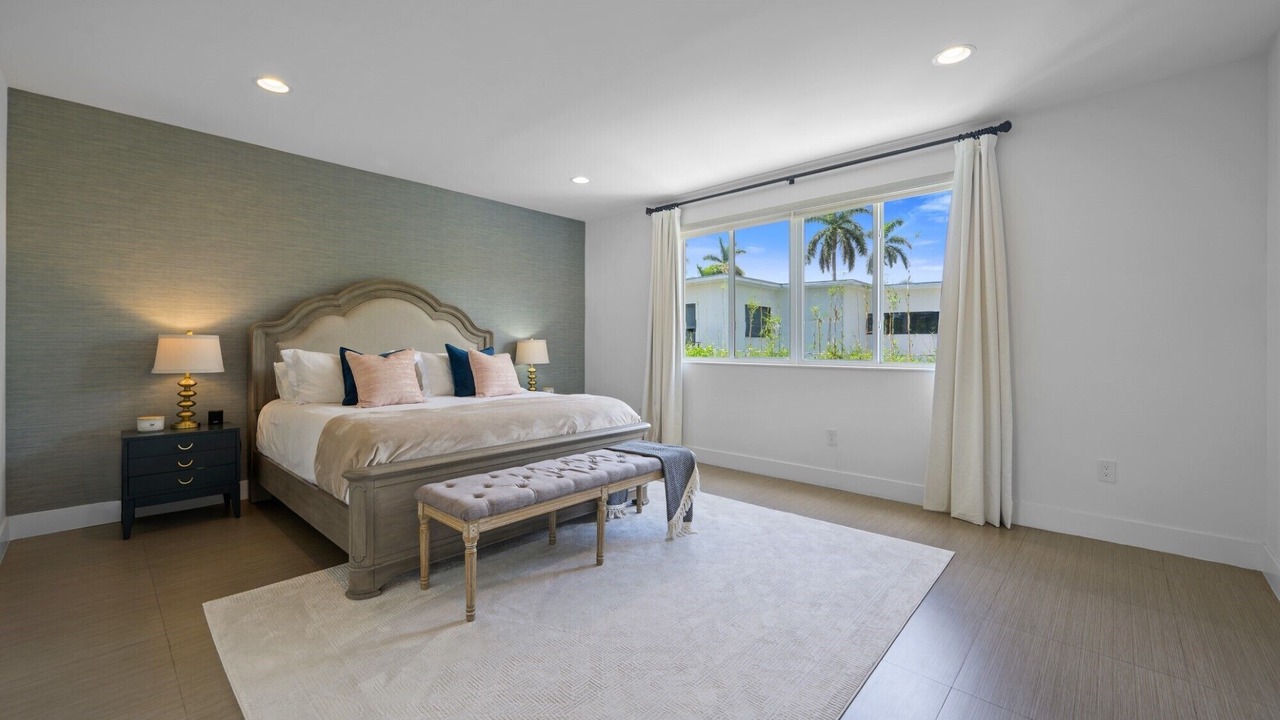 Photo of Bedroom in North Bay Village