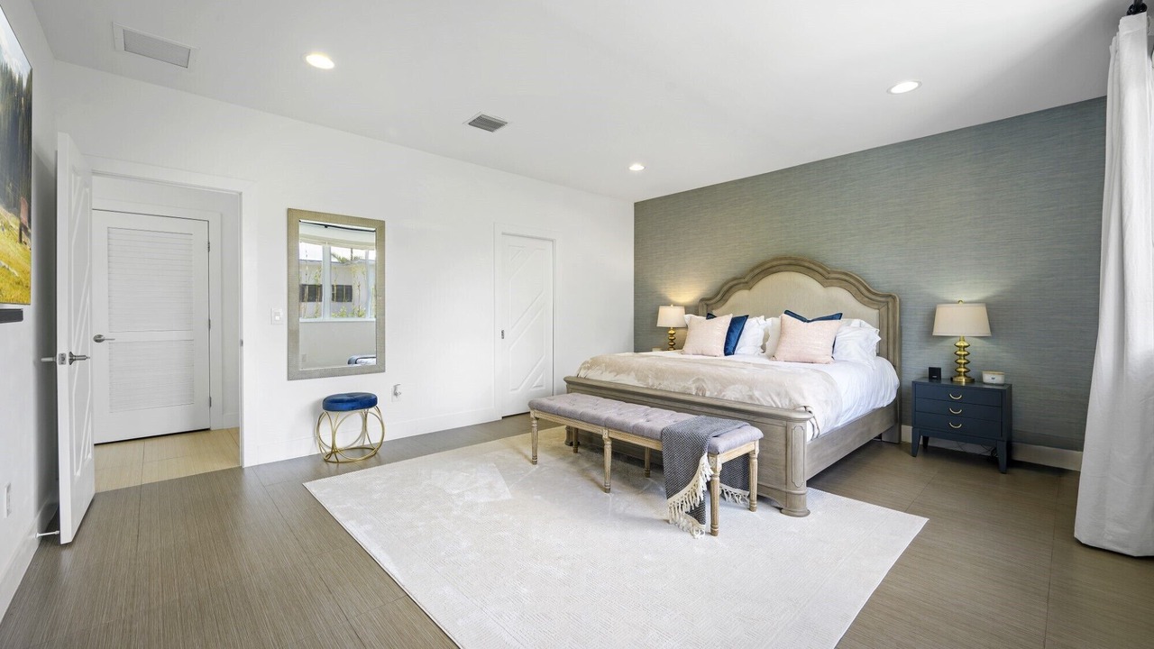 Photo of Bedroom in North Bay Village