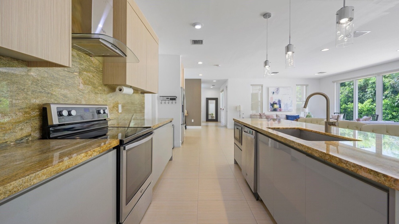 Photo of Kitchen in North Bay Village