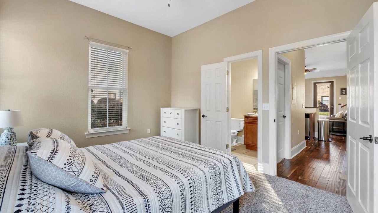Photo of Bedroom in Governor's Walk