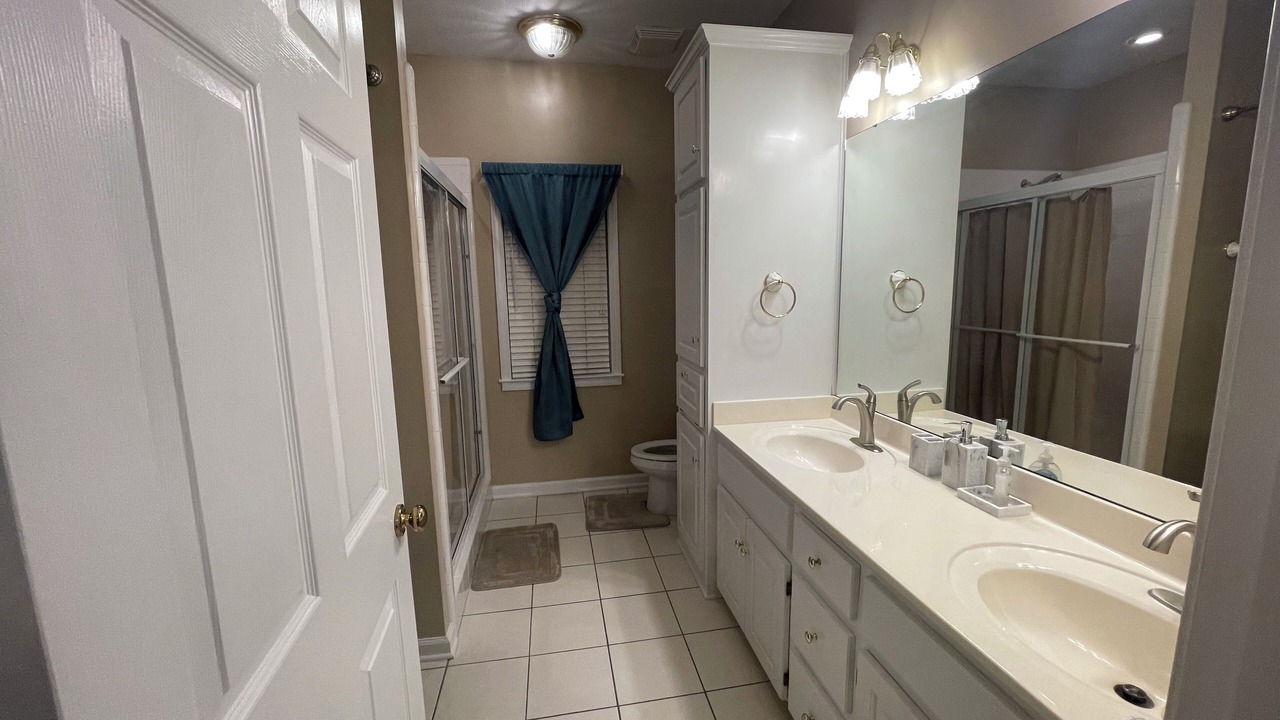 Photo of Bathroom in Marianna