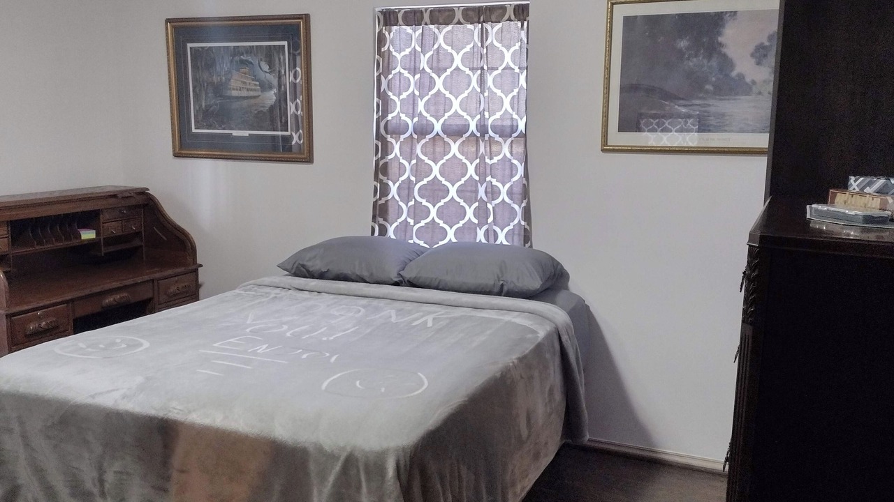 Photo of Bedroom in Palatka