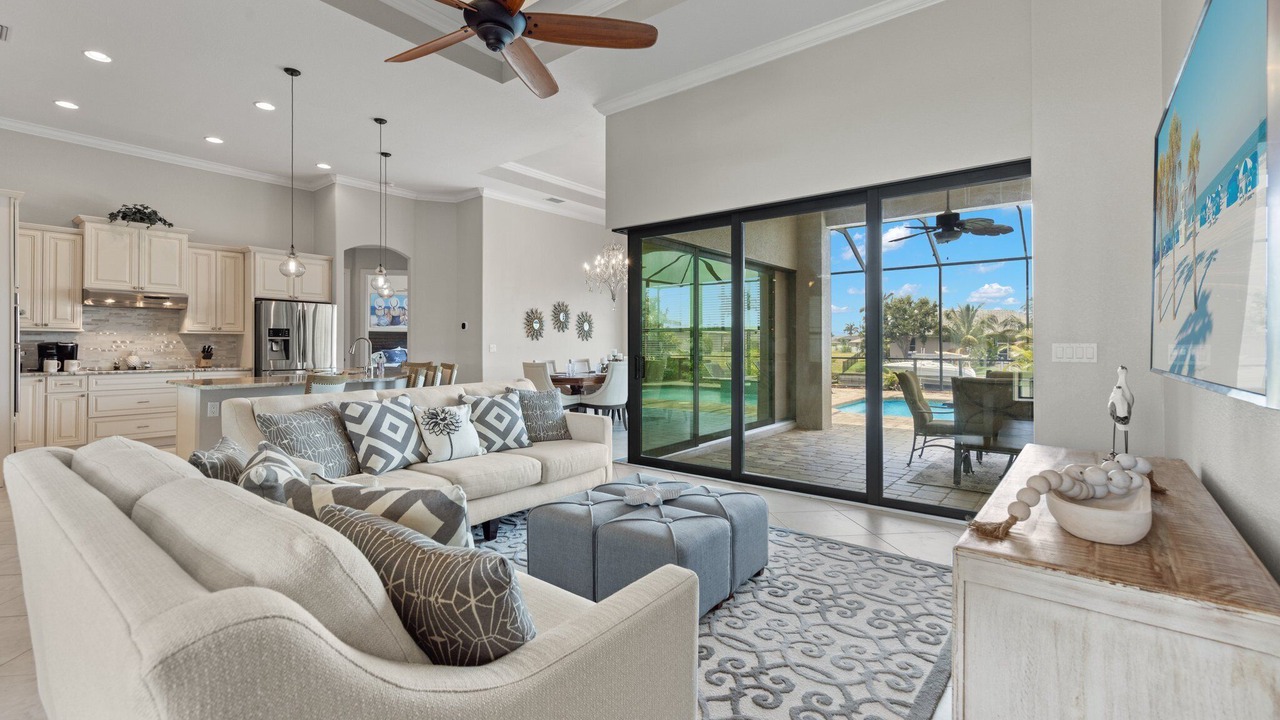 Photo of Livingroom in Pelican
