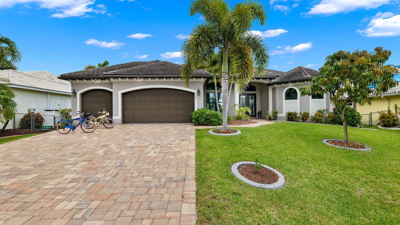 Photo of Outdoor in Pelican