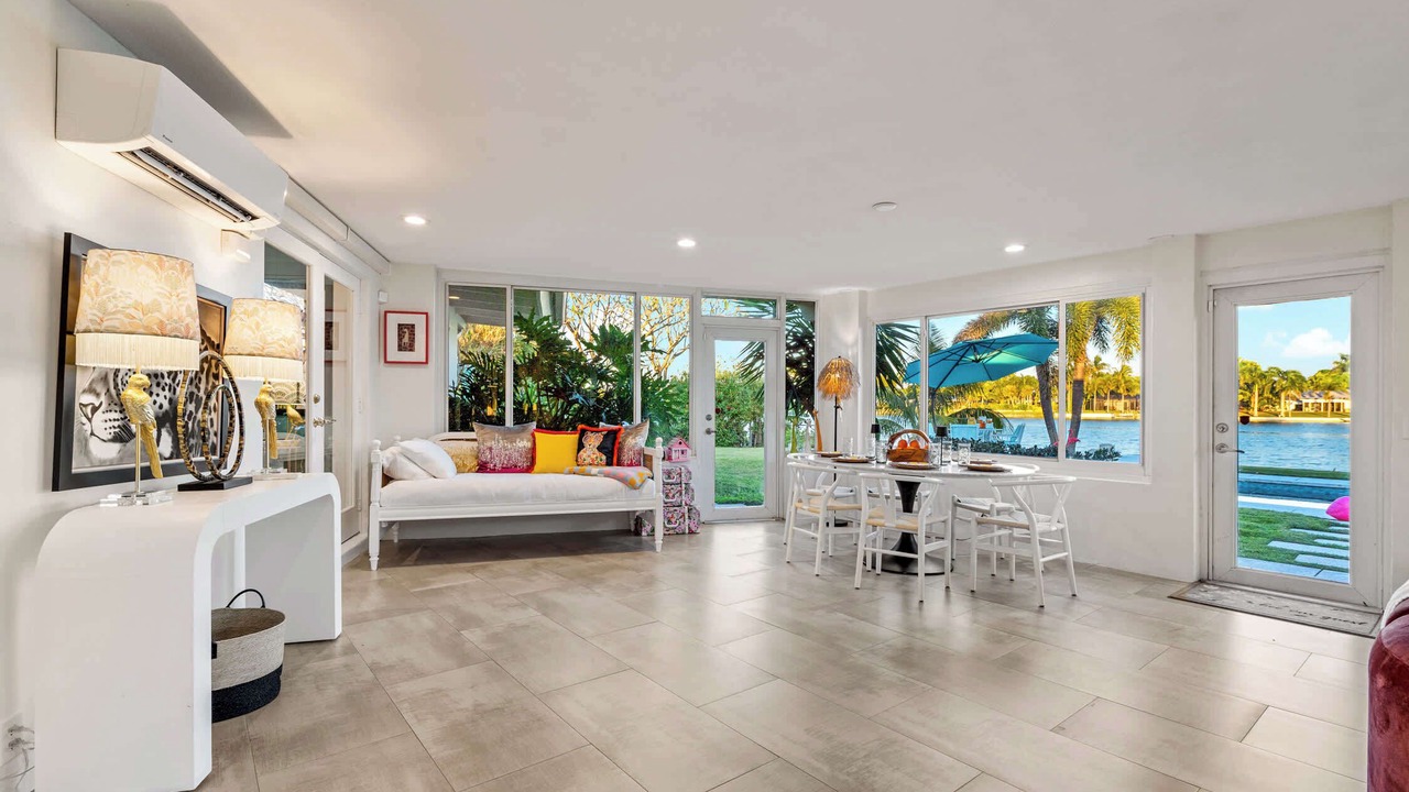 Photo of Outdoor in Lake Clarke Shores