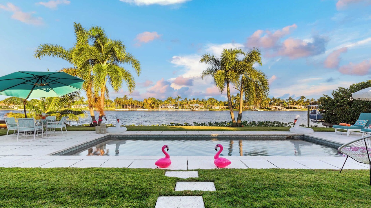 Photo of Outdoor in Lake Clarke Shores